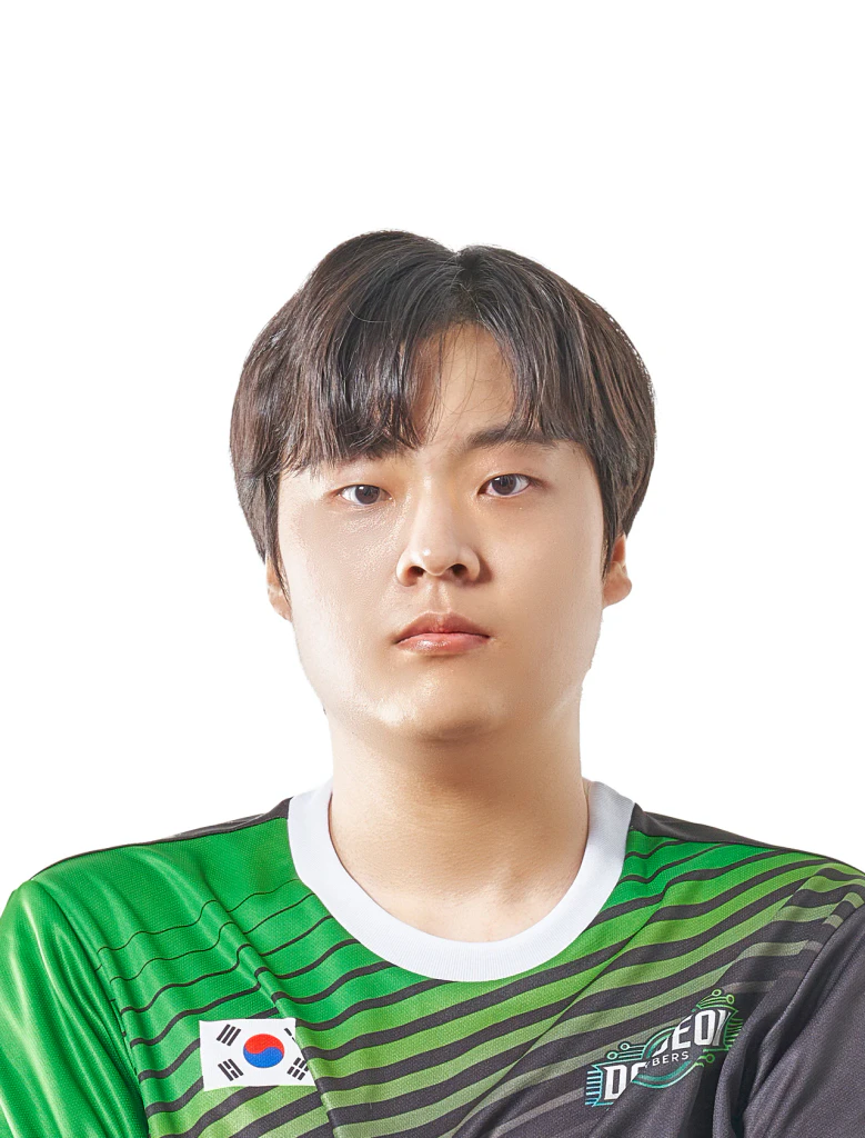 파일:DJC Revolu.01.jpg